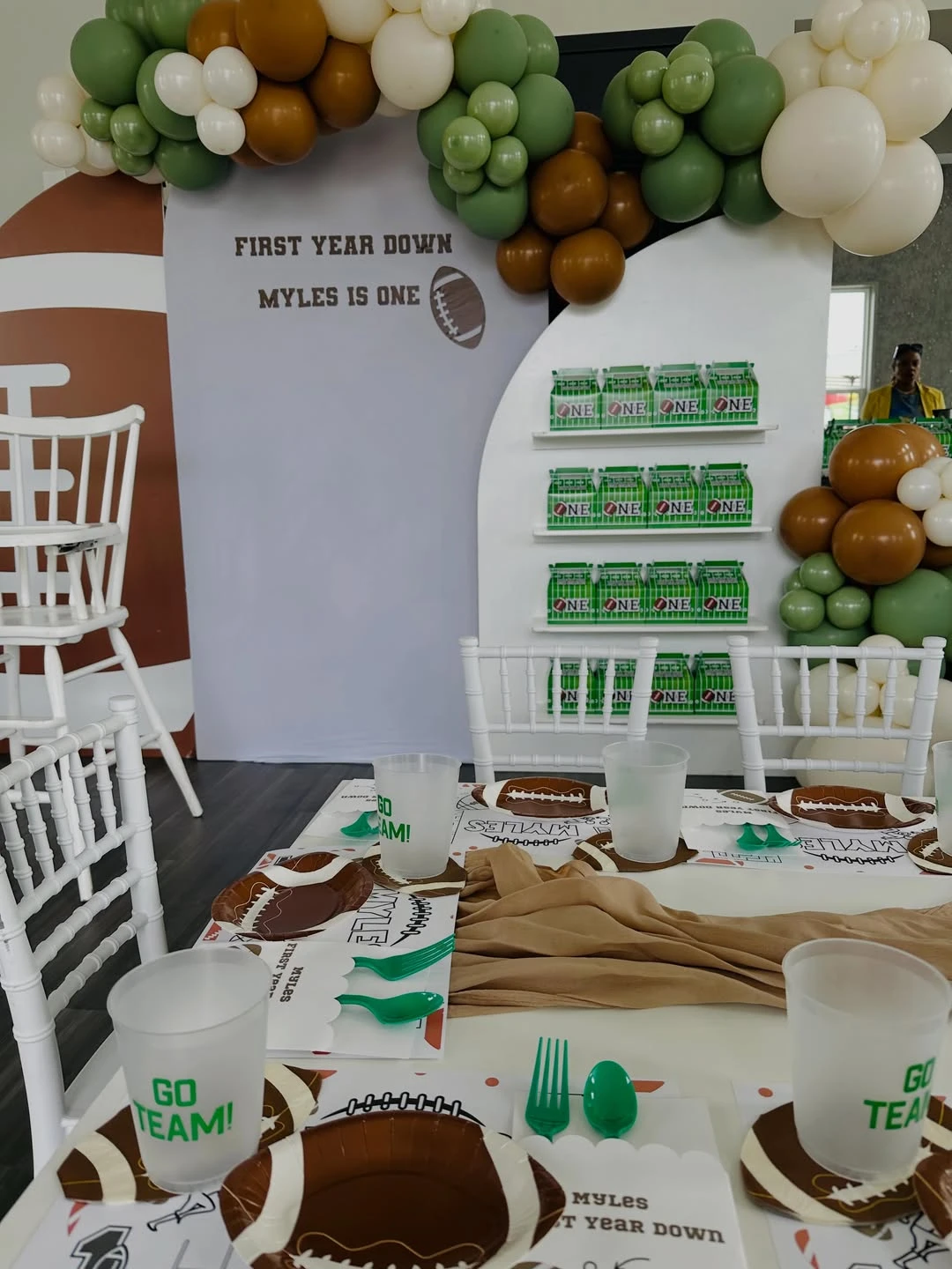 Gridiron Table Setting first year down football birthday