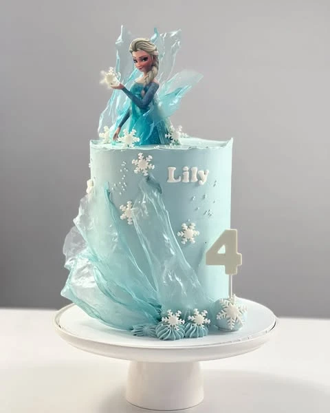 Sculpted Ice Queen Sails frozen birthday cake