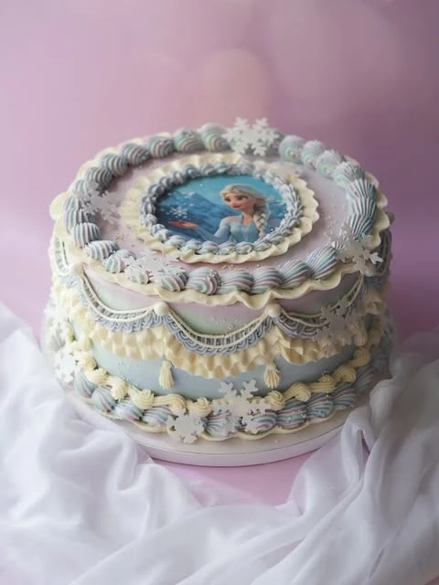 Intricate Pastel Lambeth Piping frozen birthday cake