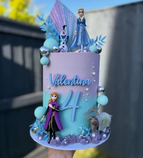 Two-Tone Character Pillar frozen birthday cake