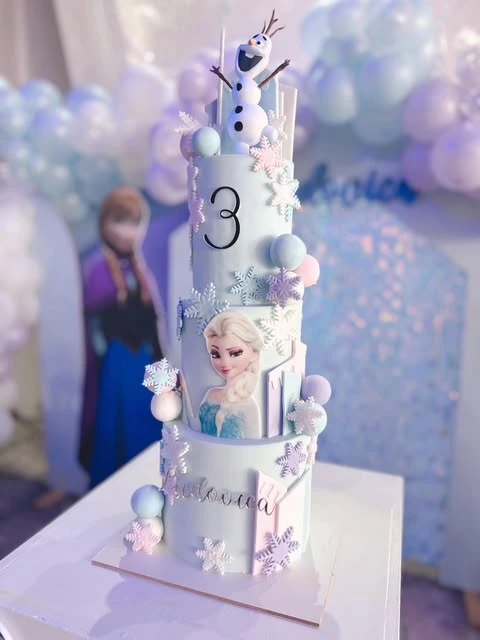 Vertical Character Collage frozen birthday cake