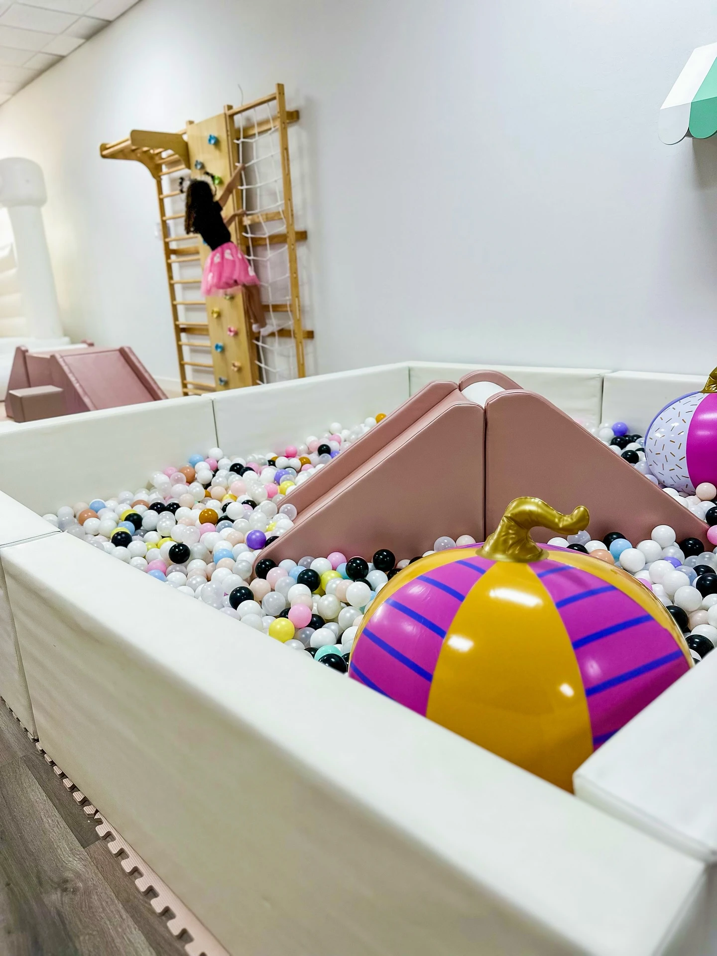 Festive Inflatable Soft Play halloween birthday party for kids