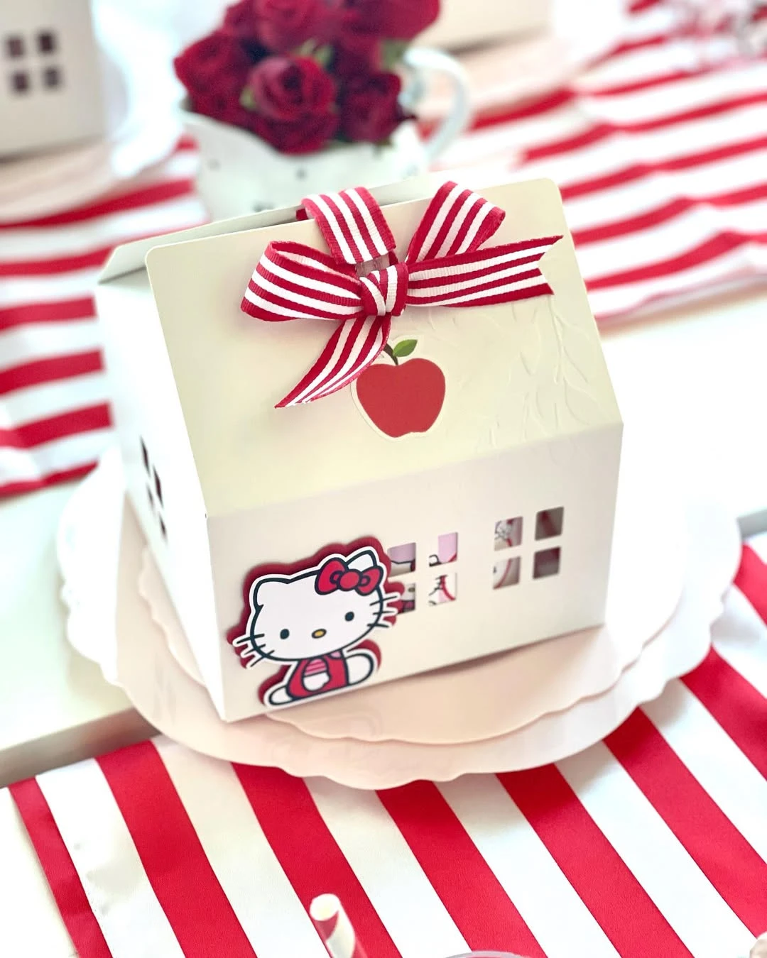 House-Shaped Favor Settings hello kitty birthday party ideas