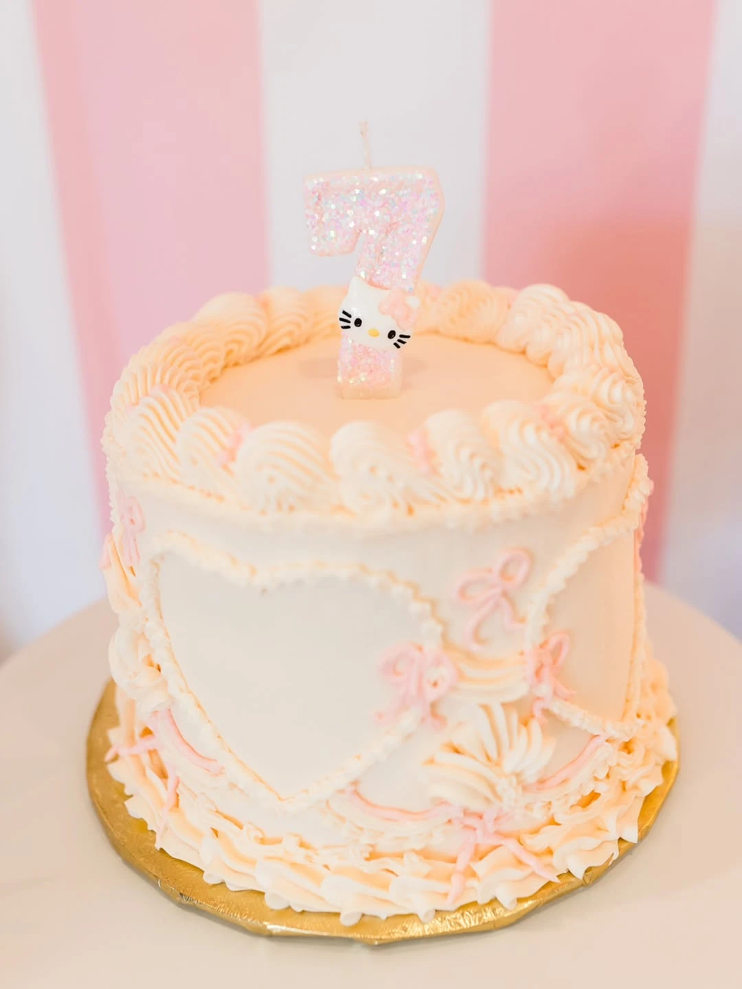 Coquette Style Vintage Cake hello kitty birthday party ideas