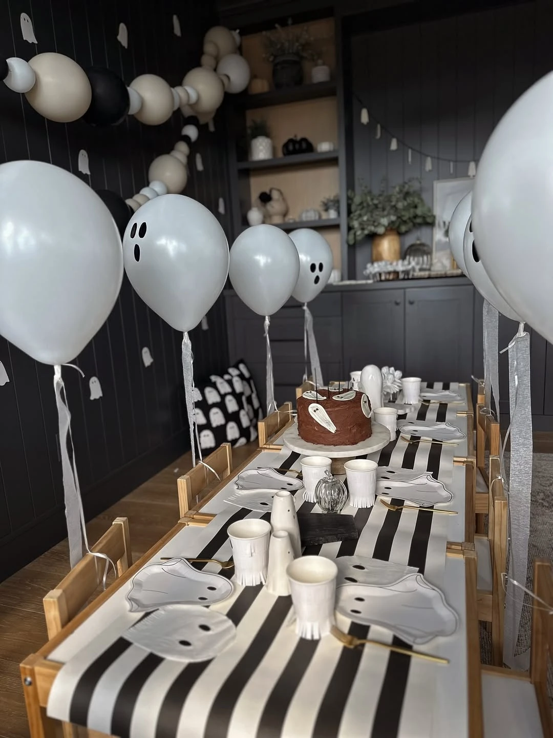 Floating Ghost Chair Decor kids halloween party