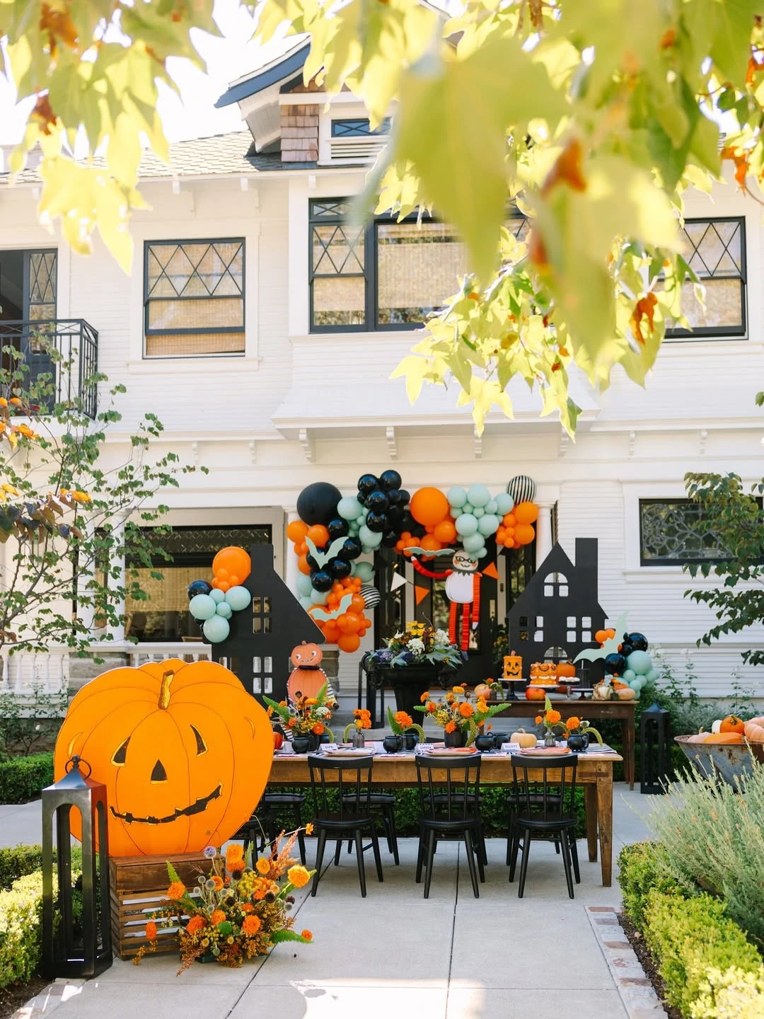 Oversized Porch Silhouette Display kids halloween party
