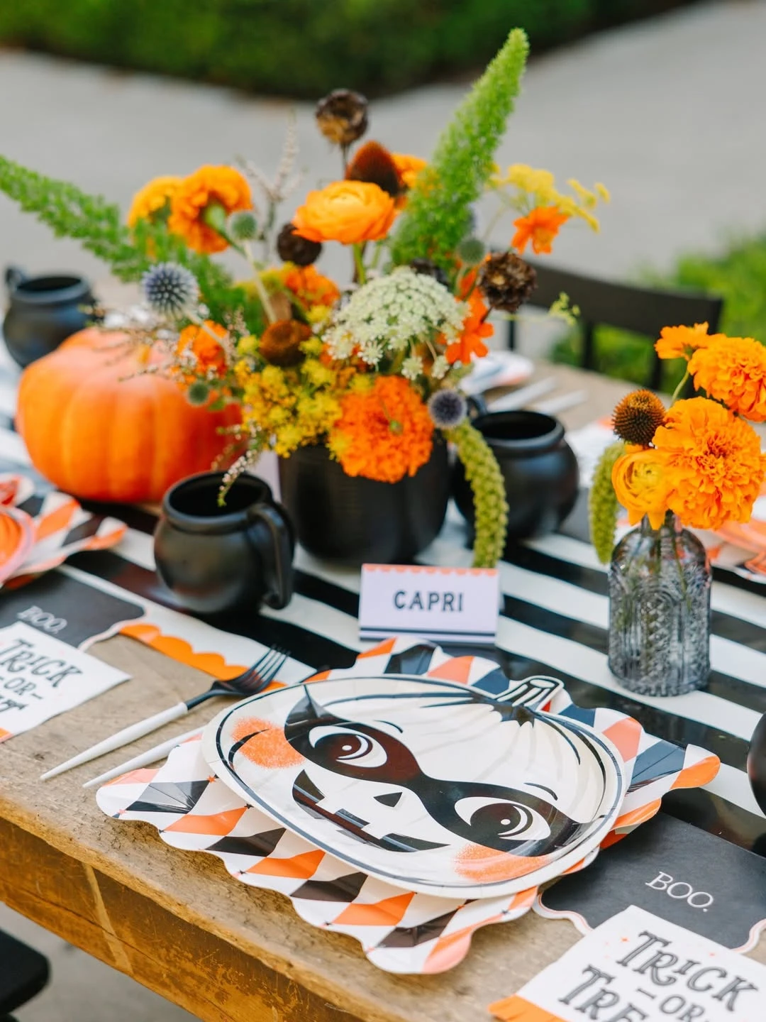 Patterned Pumpkin Place Settings kids halloween party