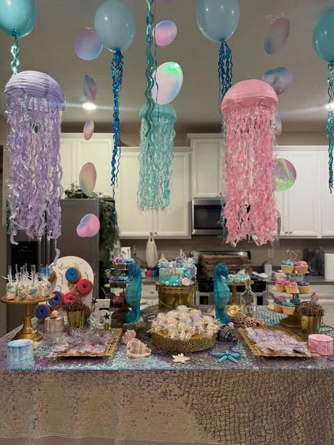Textural Netting Table Accents mermaid birthday party ideas