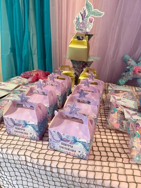 Scalloped Print Treat Bags mermaid birthday party ideas