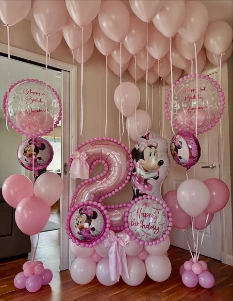 Multi-Level Pink Balloon Displays minnie mouse birthday party ideas