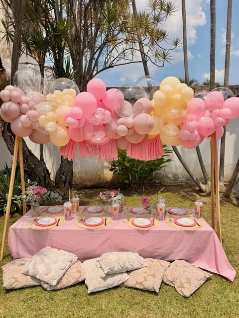 Framed Balloon Table Decor picnic birthday party ideas