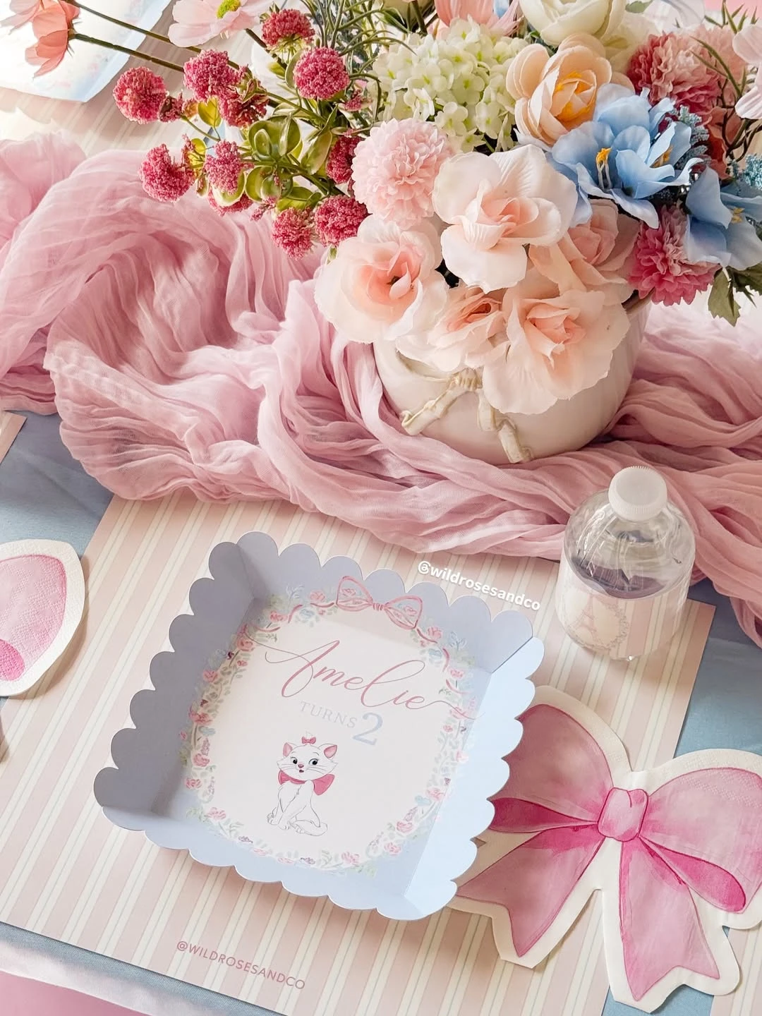 Scalloped Table Settings princess birthday party