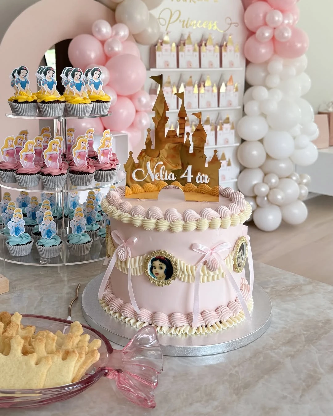 Regally Piped Cakes princess birthday party