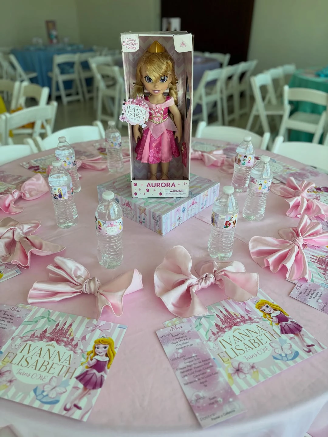 Vibrant Monochromatic Tablescapes princess birthday party