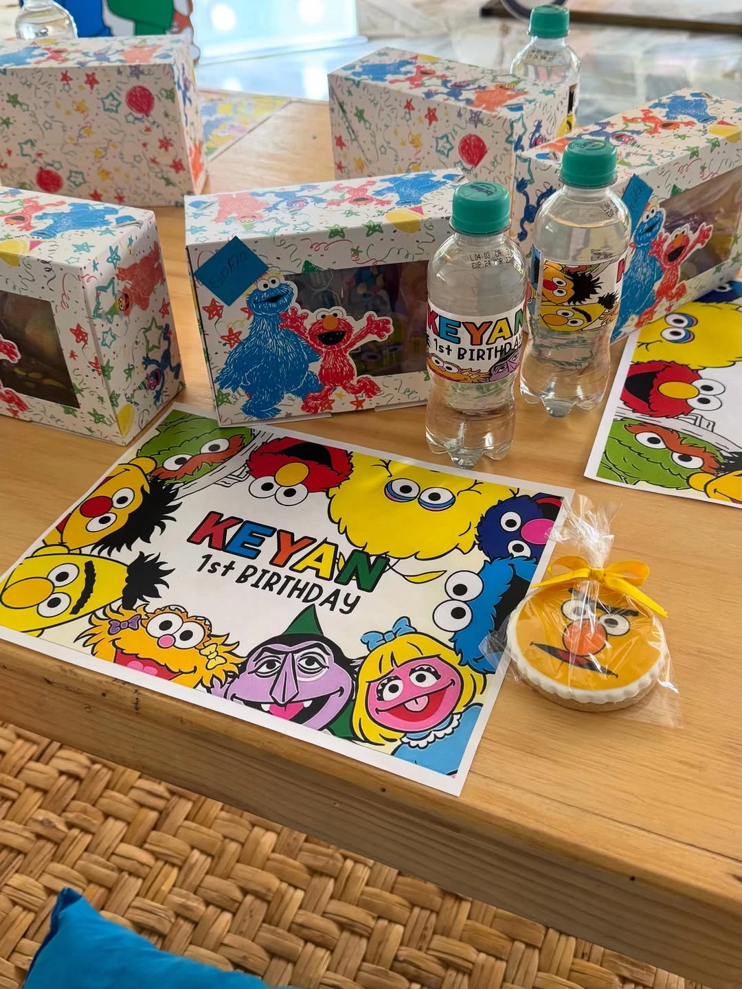 Custom Character Table Kits sesame street birthday party ideas
