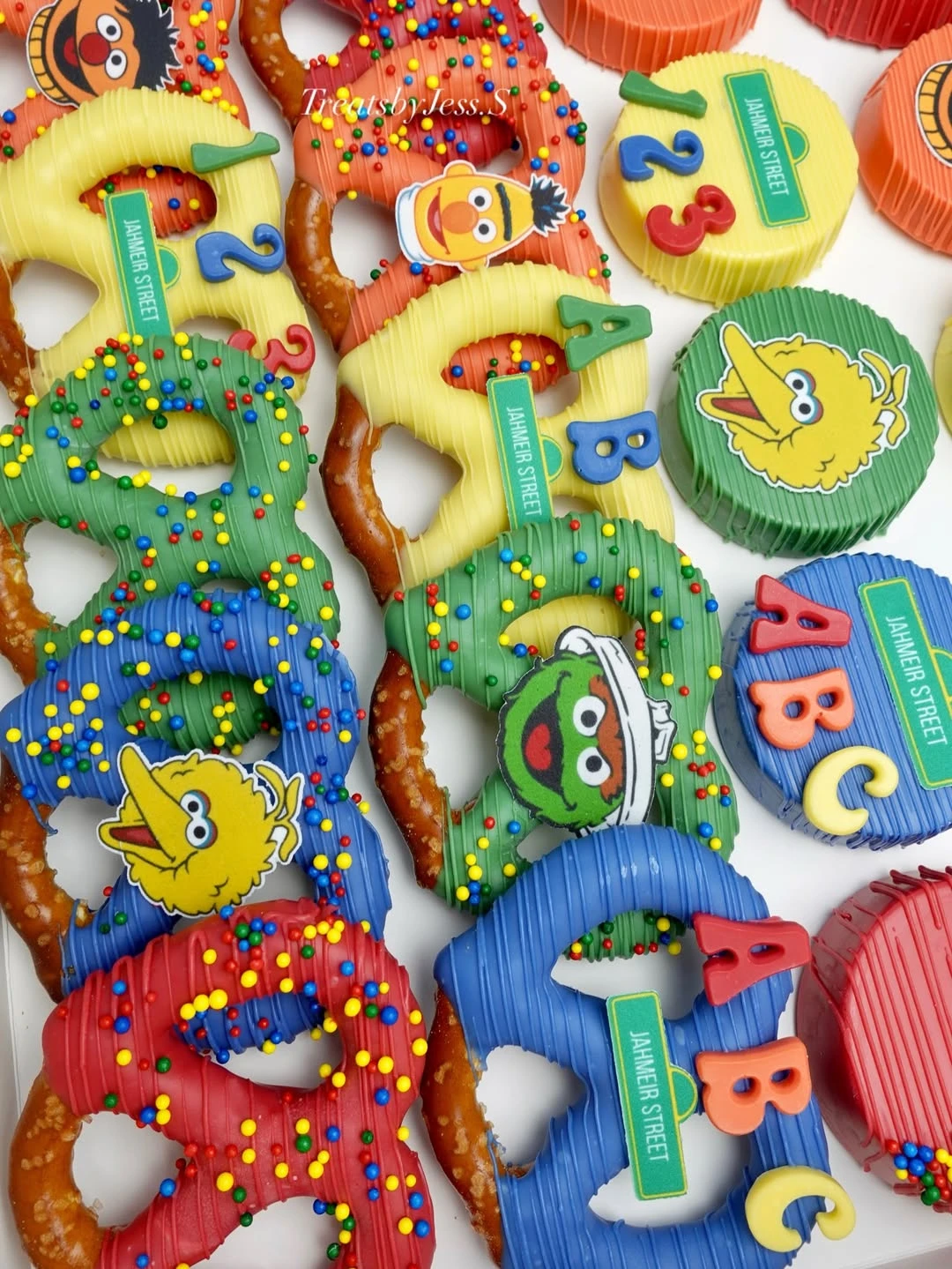Primary Palette Snack Pops sesame street birthday party ideas