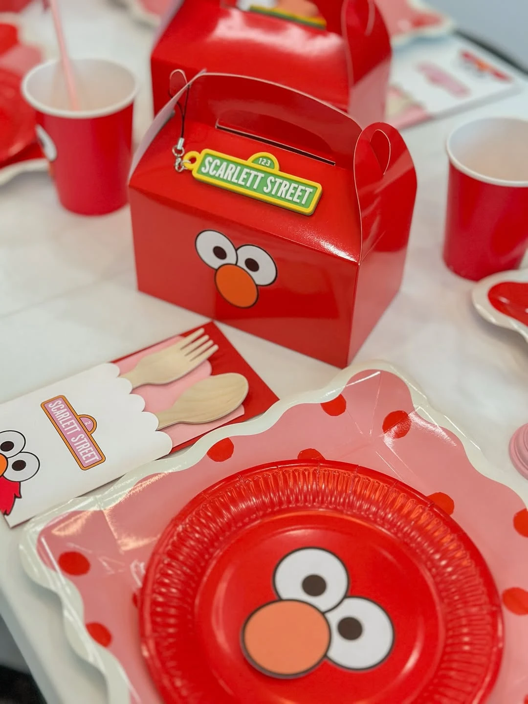 Elmo Face Gable Boxes sesame street birthday party ideas