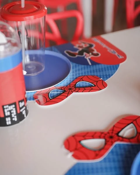 Dynamic Character Place Settings spiderman birthday party ideas