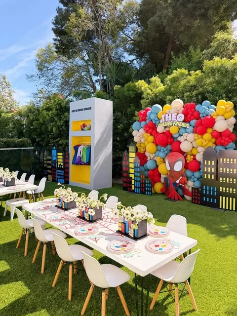 Graphic Web Table Runners spiderman birthday party ideas