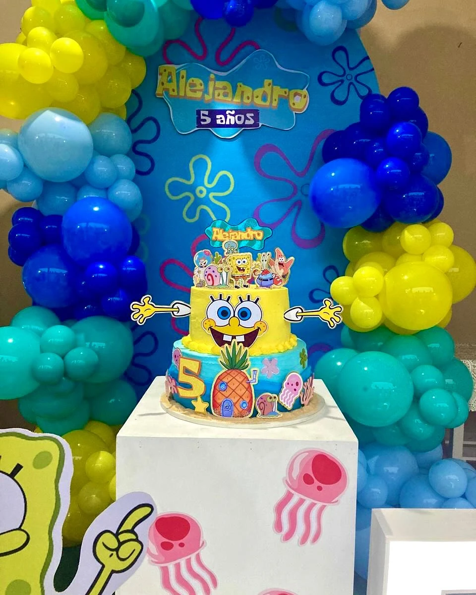 Coordinate Cake and Backdrop spongebob birthday party