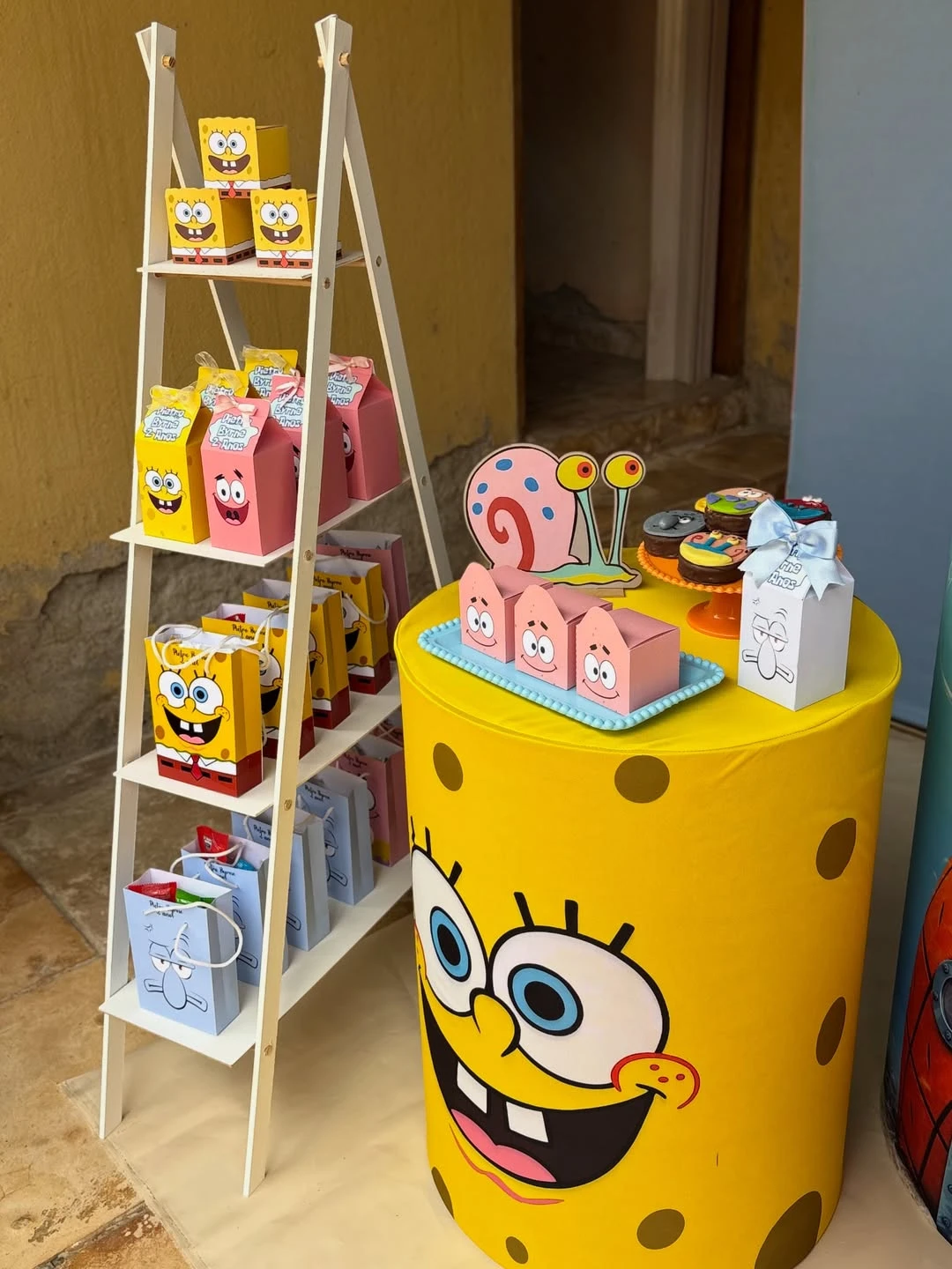 Themed Ladder Favor Station spongebob birthday party