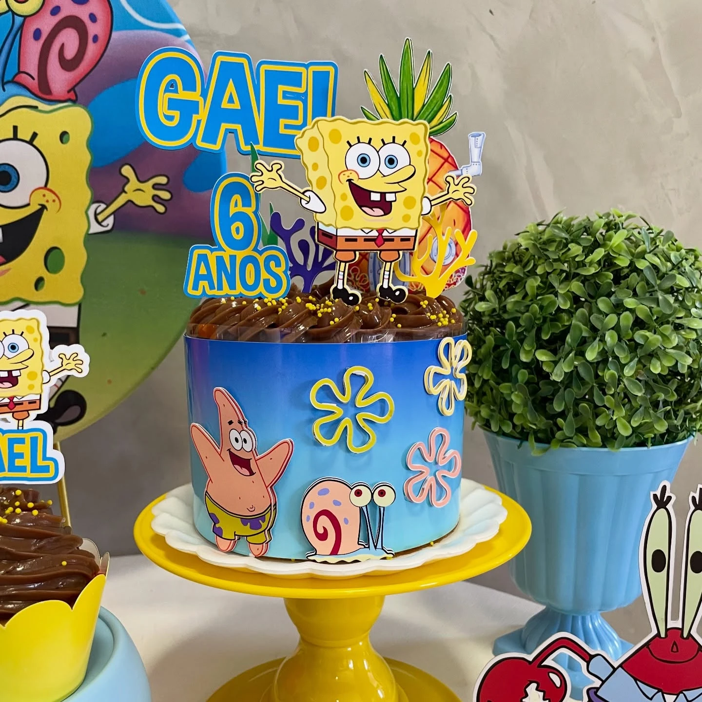Design Character-Centric Dessert Tables spongebob birthday party