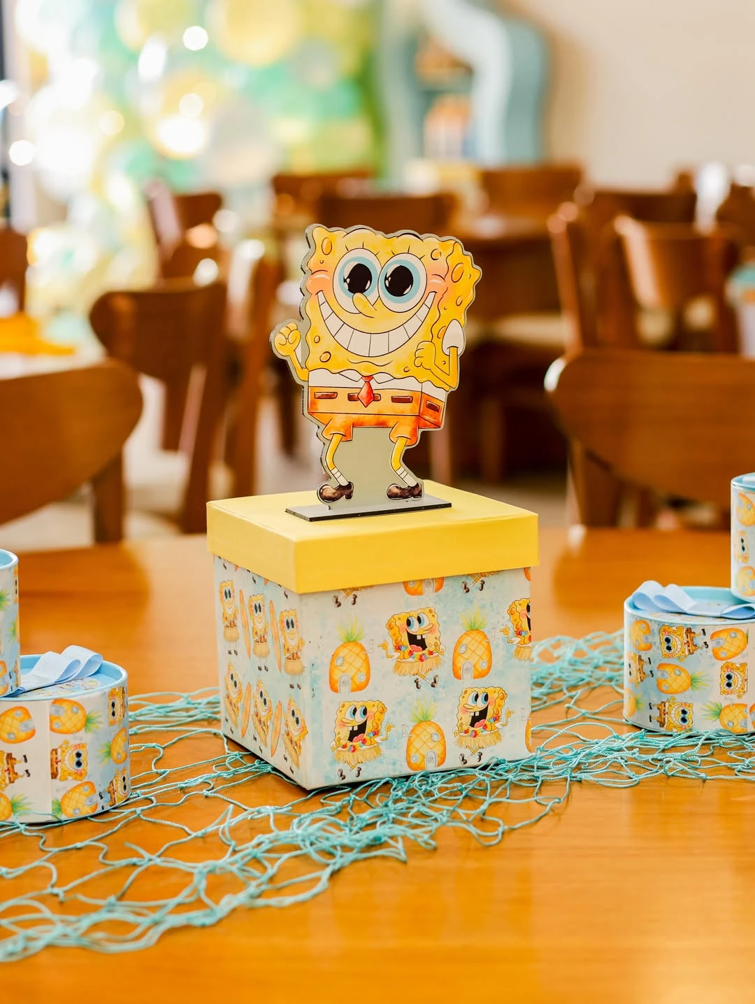 Style Tables with Nautical Netting spongebob birthday party