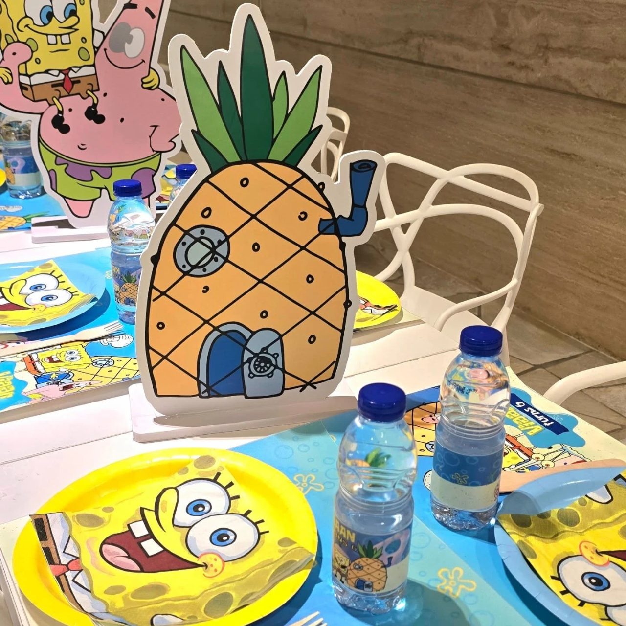 Layer Themed Table Decor spongebob birthday party