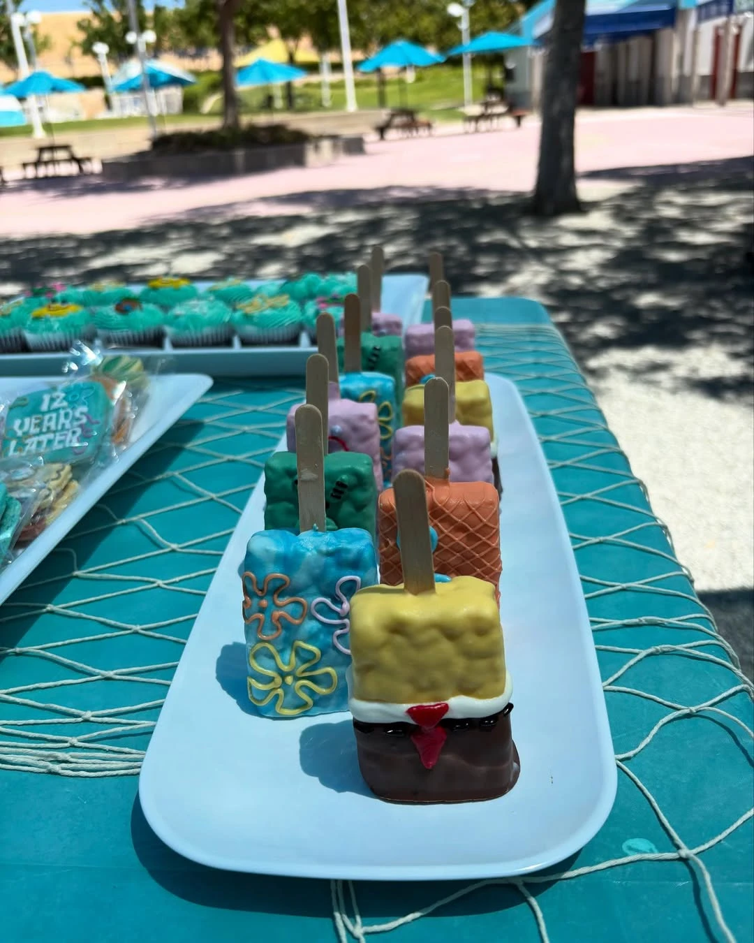 Character-Inspired Cake Pops spongebob birthday party