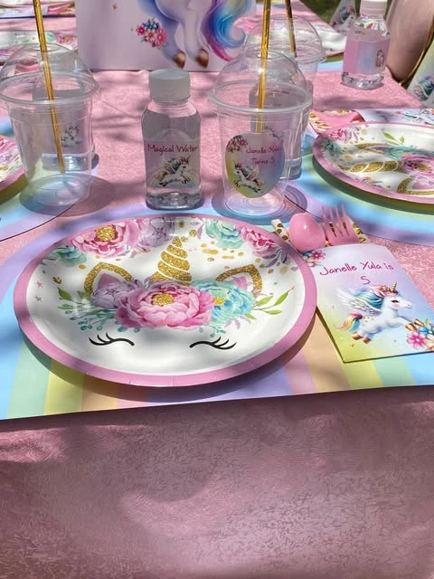 Floral Unicorn Tableware Layers unicorn birthday party ideas