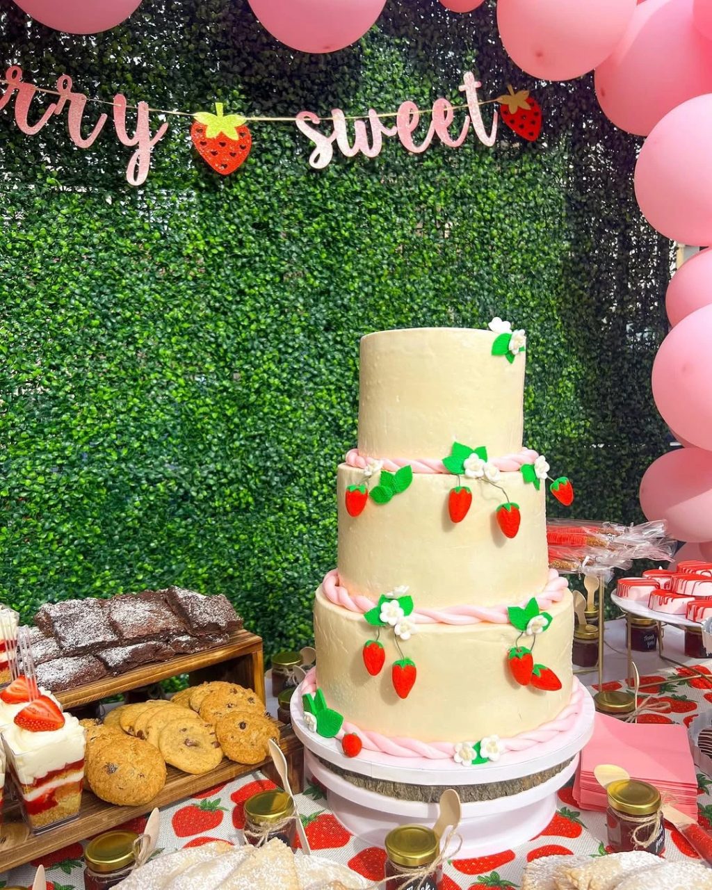 Boxwood and Balloon Backdrop berry sweet baby shower