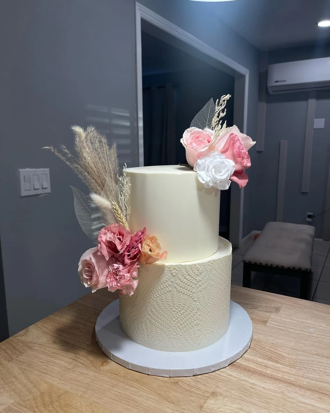 Embroidered Texture Tiered Cakes cielito lindo baby shower