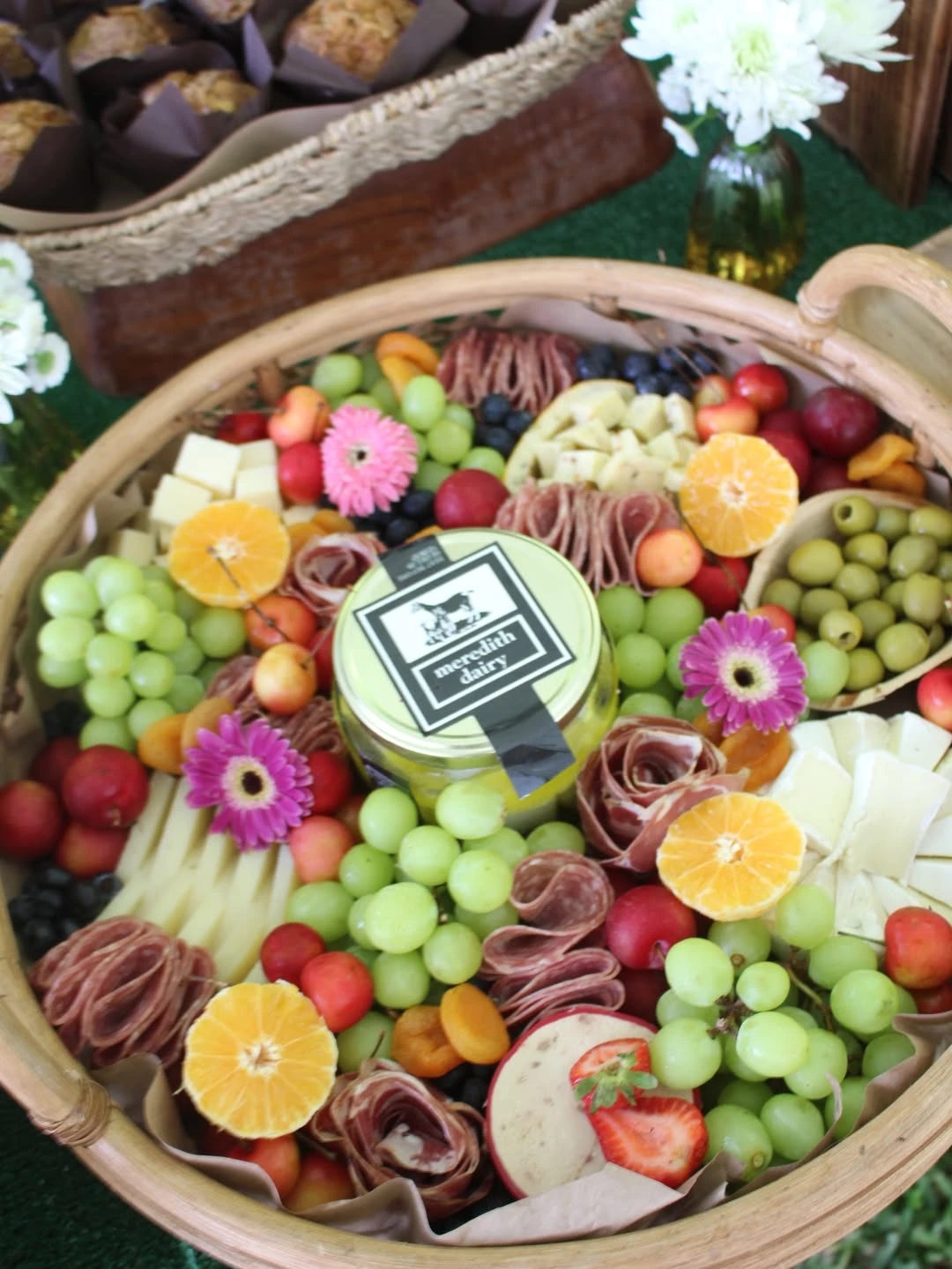Round Grazing Baskets hole in one first birthday