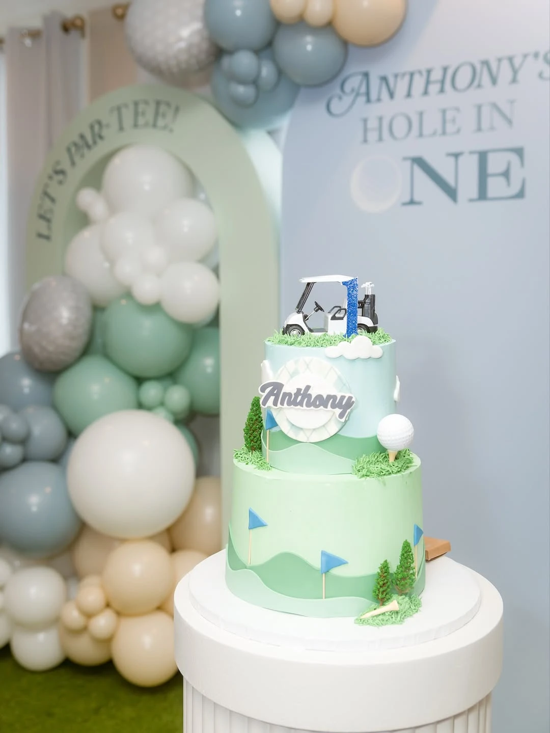 Scenic Fairway Cake Design hole in one first birthday