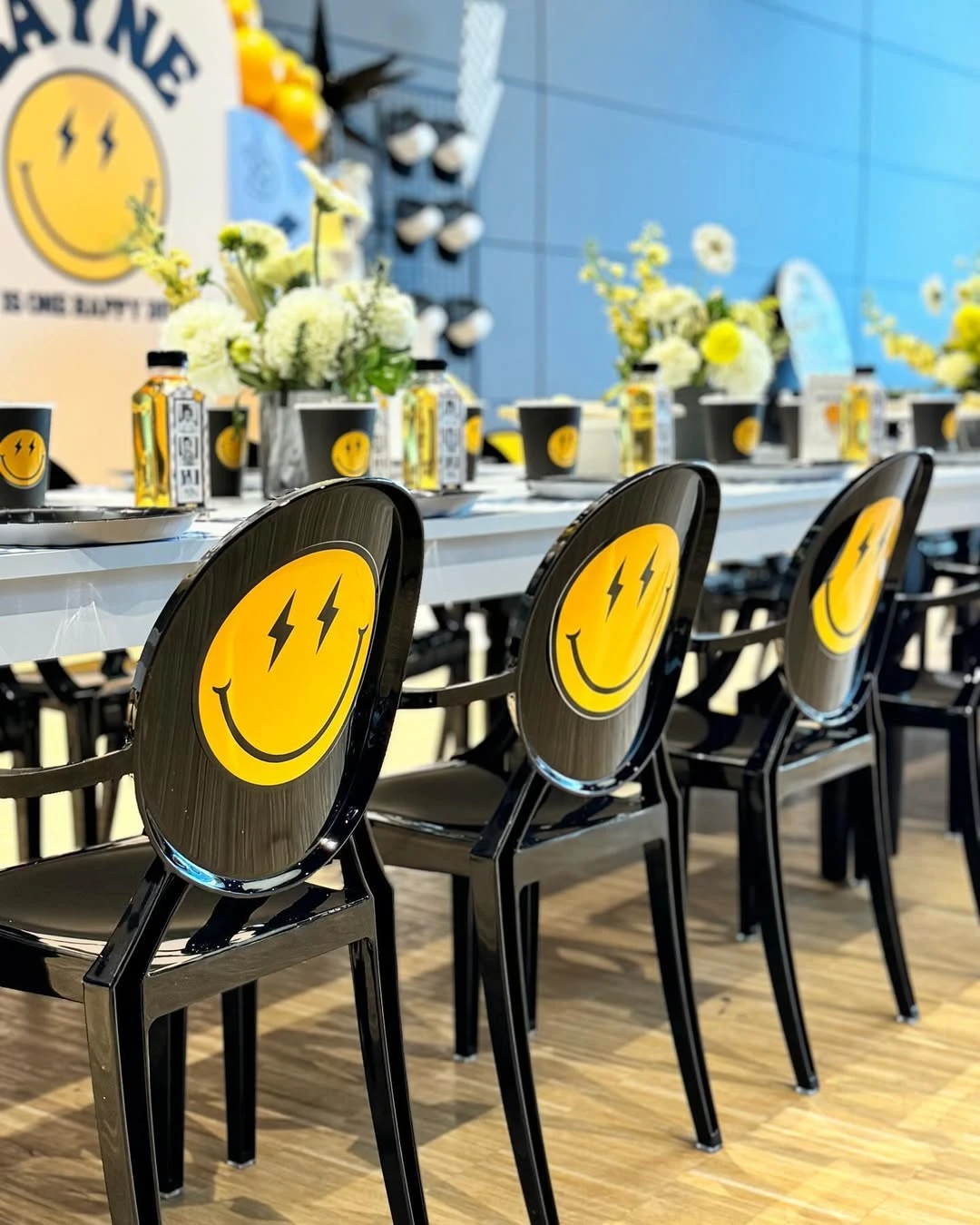 Smiley Face Chair Accents one happy dude birthday