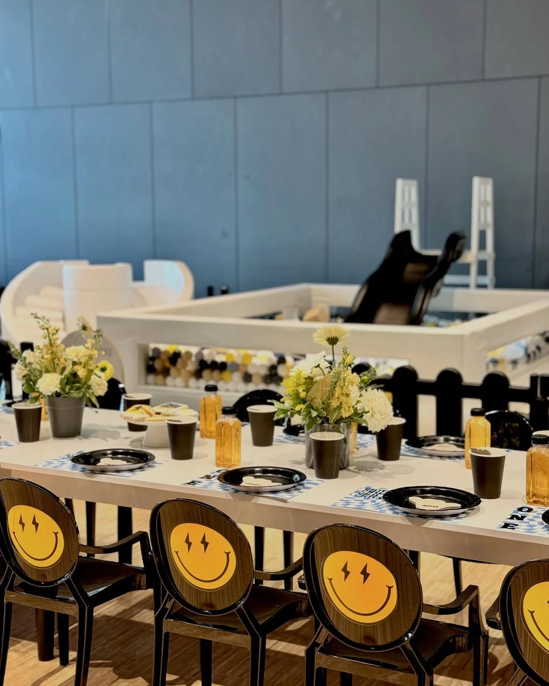Smiley Face Chair Accents one happy dude birthday