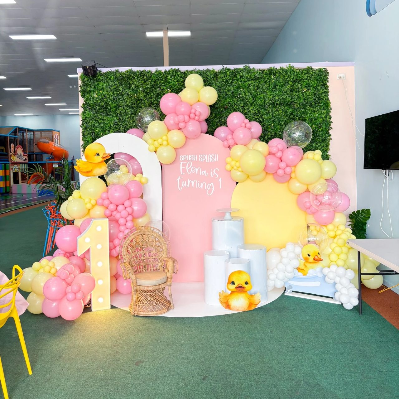Splish Splash Feature Wall one lucky duck birthday party