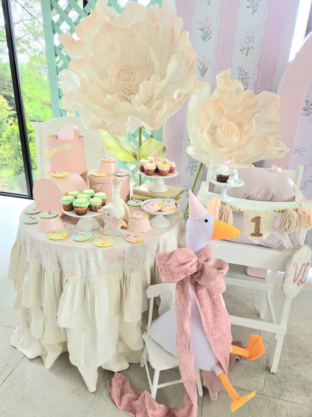Ruffled Dessert Display one silly goose birthday