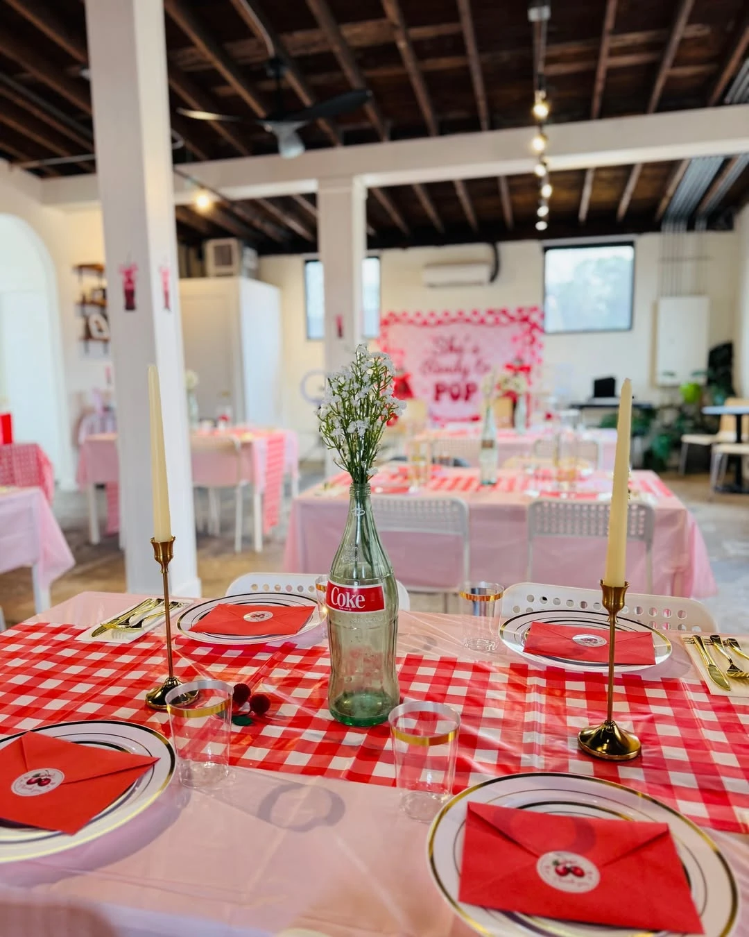 Repurposed Soda Bottle Centerpieces she s ready to pop baby shower