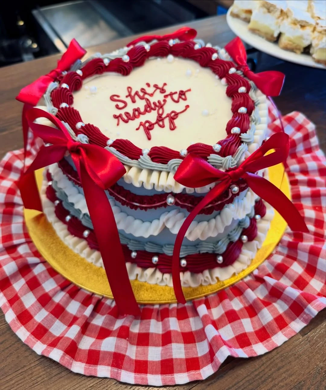 Piped Ruffle Statement Cake she s ready to pop baby shower
