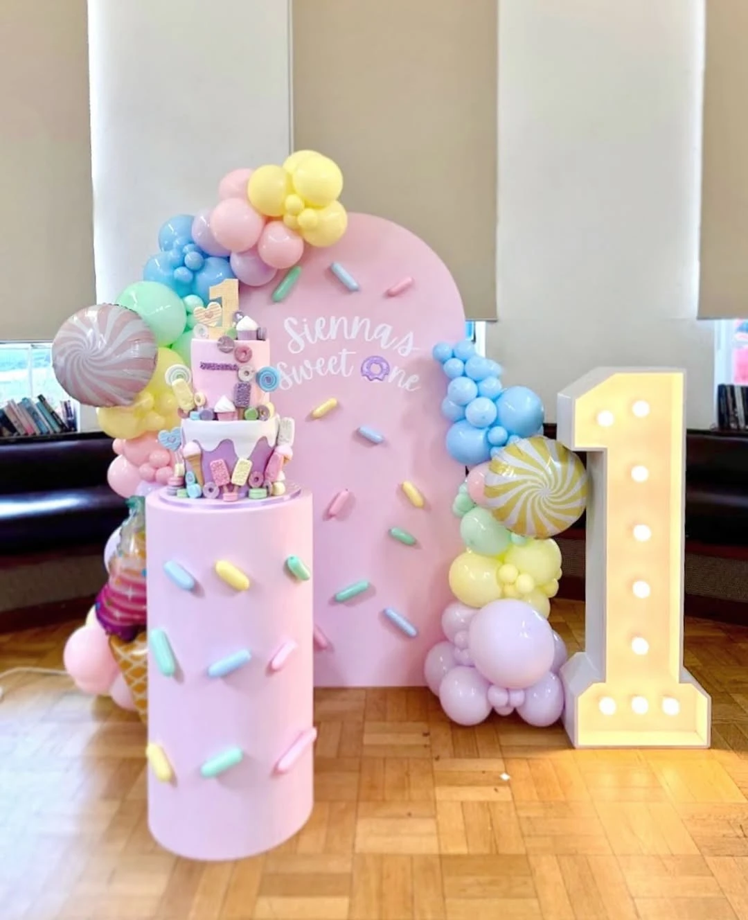Arched Sprinkle Wall Display sweet one first birthday
