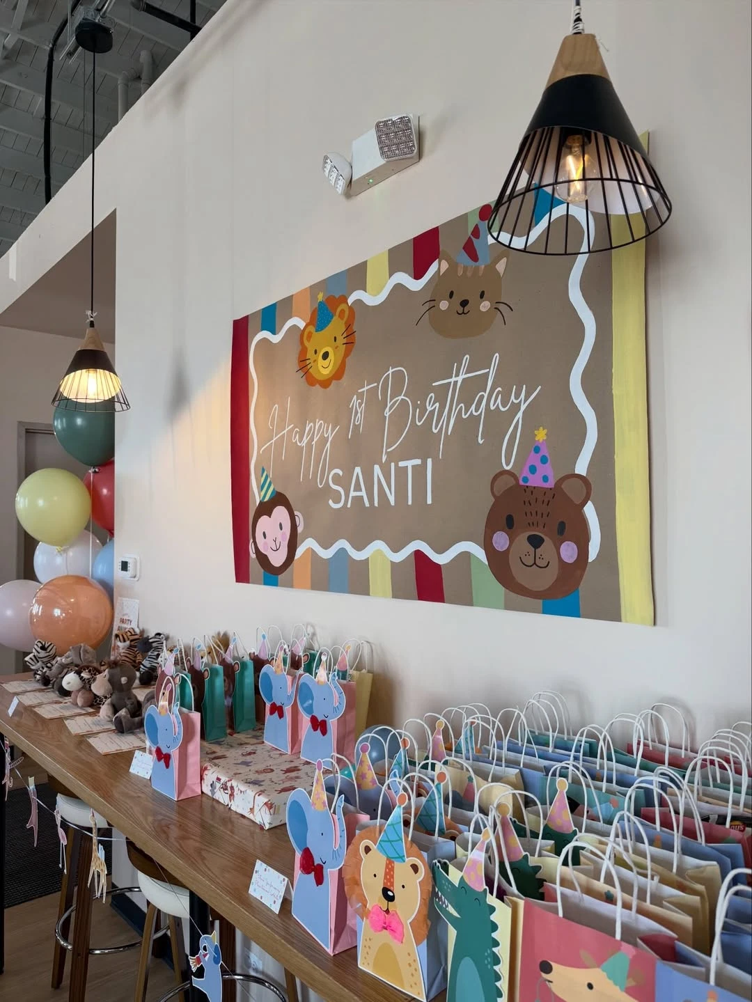 Coordinated Animal Favor Nook wild one birthday party boys